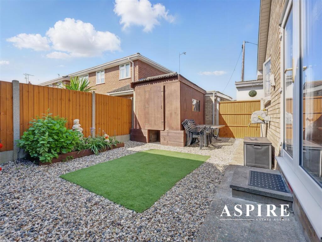Aspire Estate Agents2.jpg