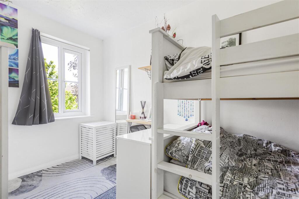 Bedroom 2 Langridge Mews.JPG