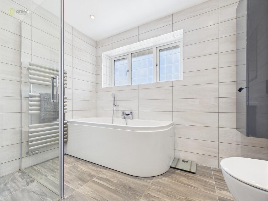 CAM03830G0-PR0156...