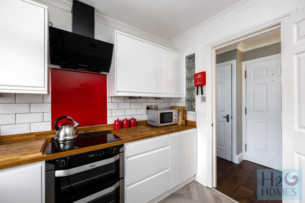 Portside Flat 2-0...