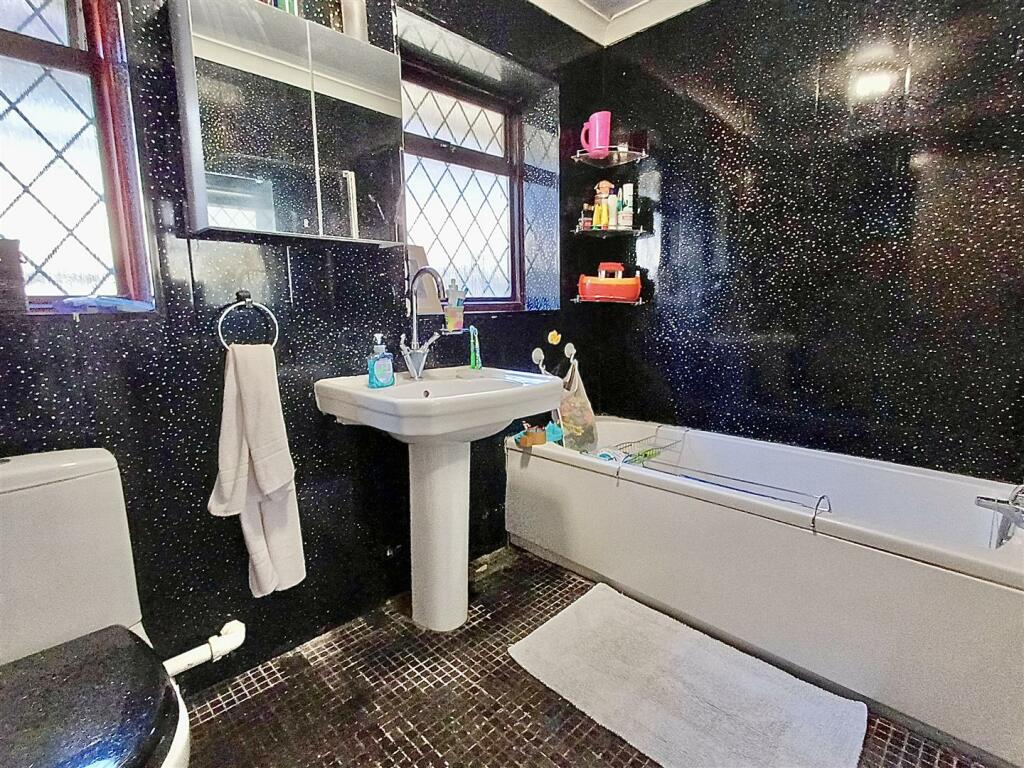 Bathroom/WC