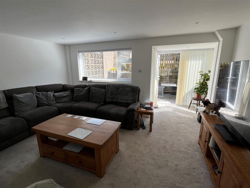 Sitting Room.jpg