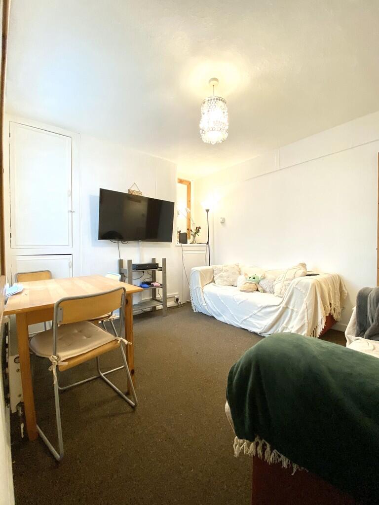 CE267815-70C6-499...