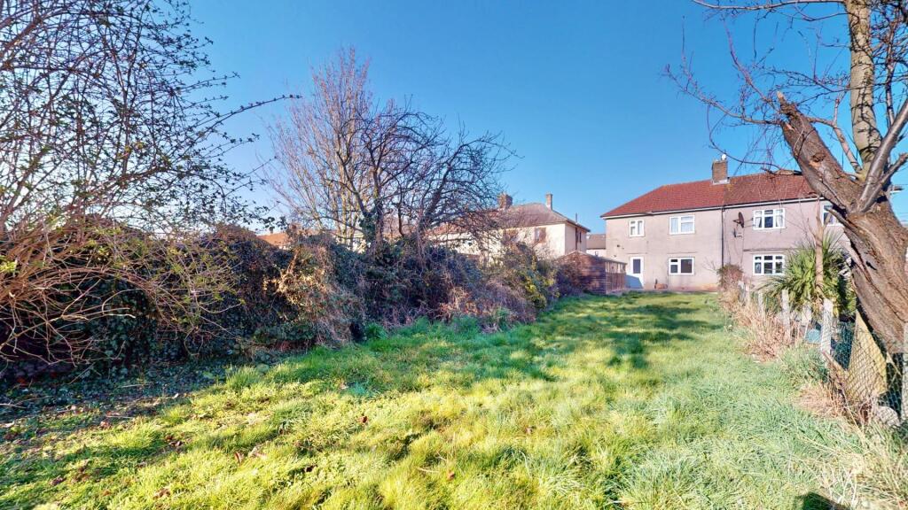 43-Mayesbrook-Road-03192025_175748.jpg