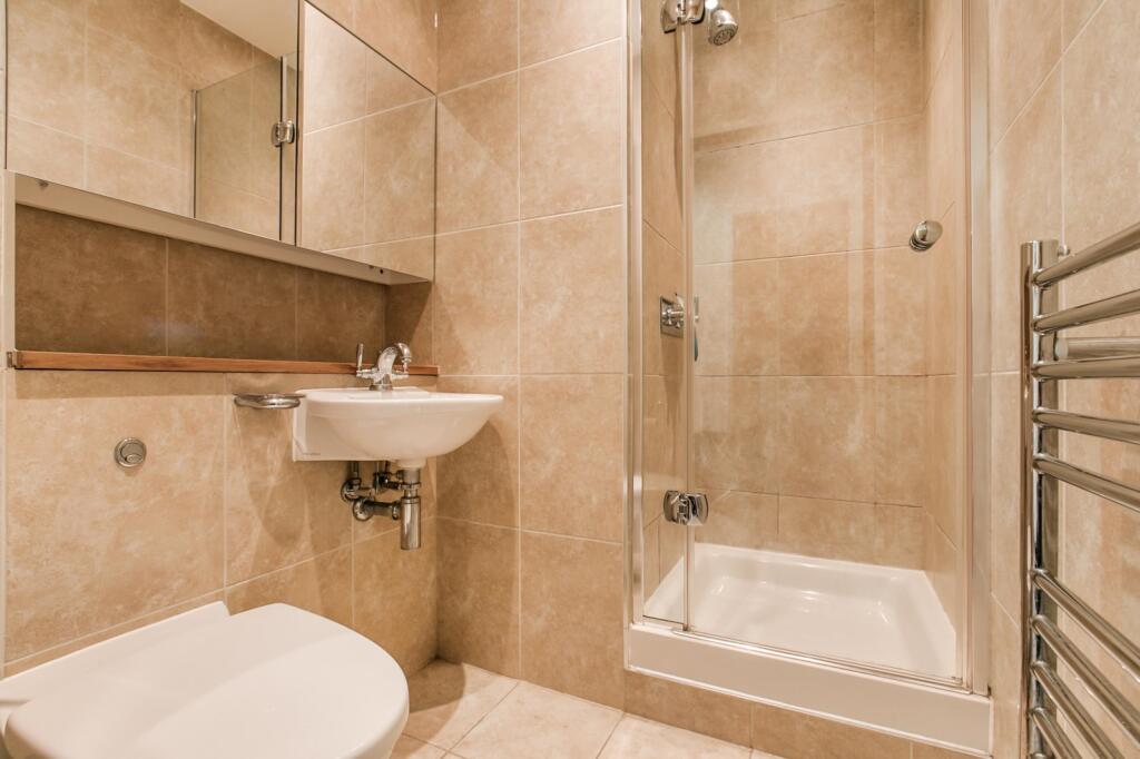 Bedroom 2 Ensuite