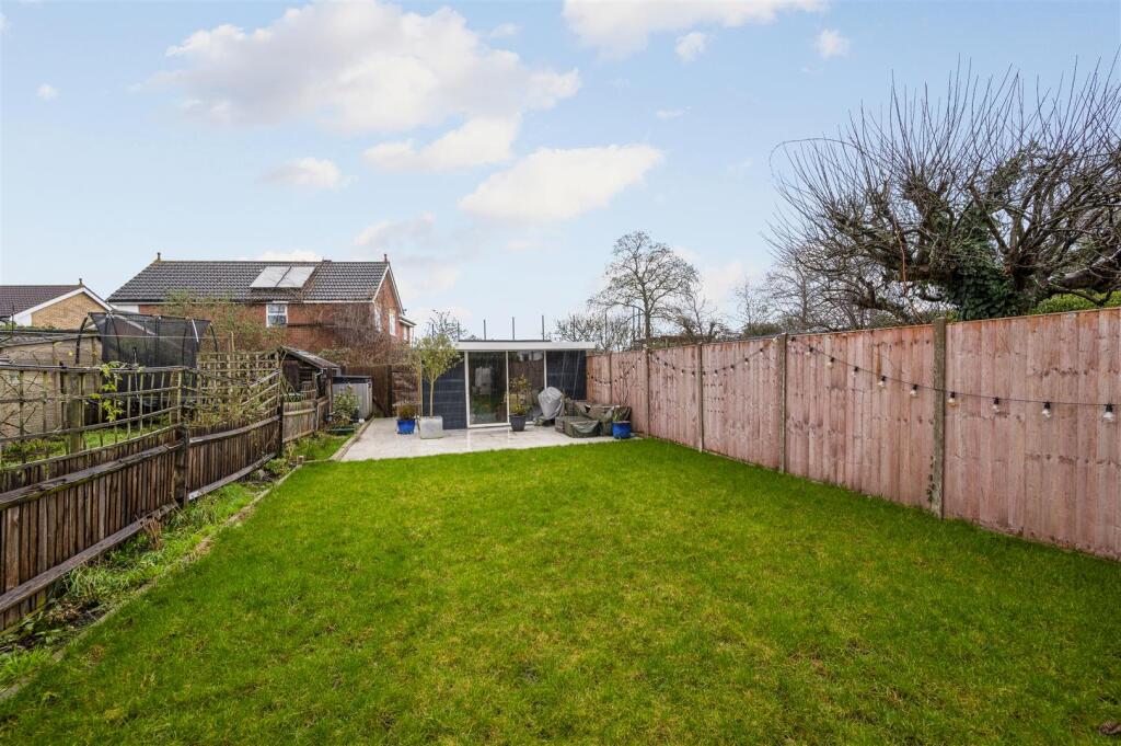 34 Aylward Road,16.jpg