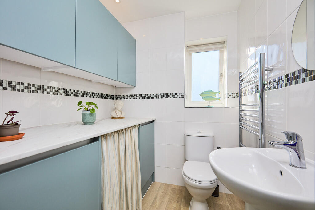 Edward Knight 202...