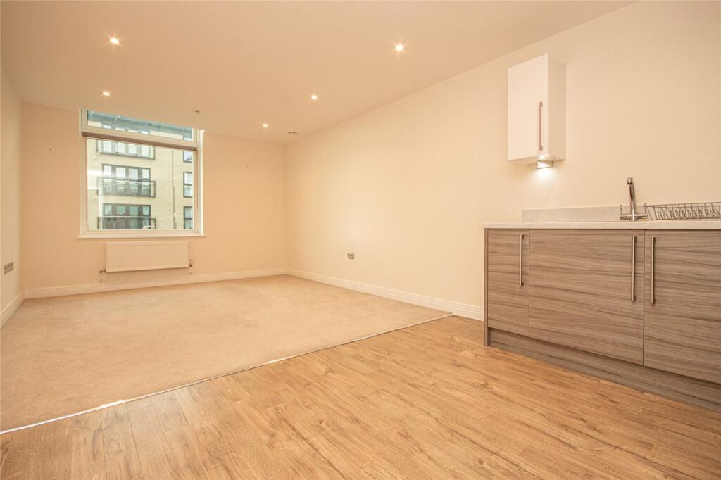 Living Room/Kitchen