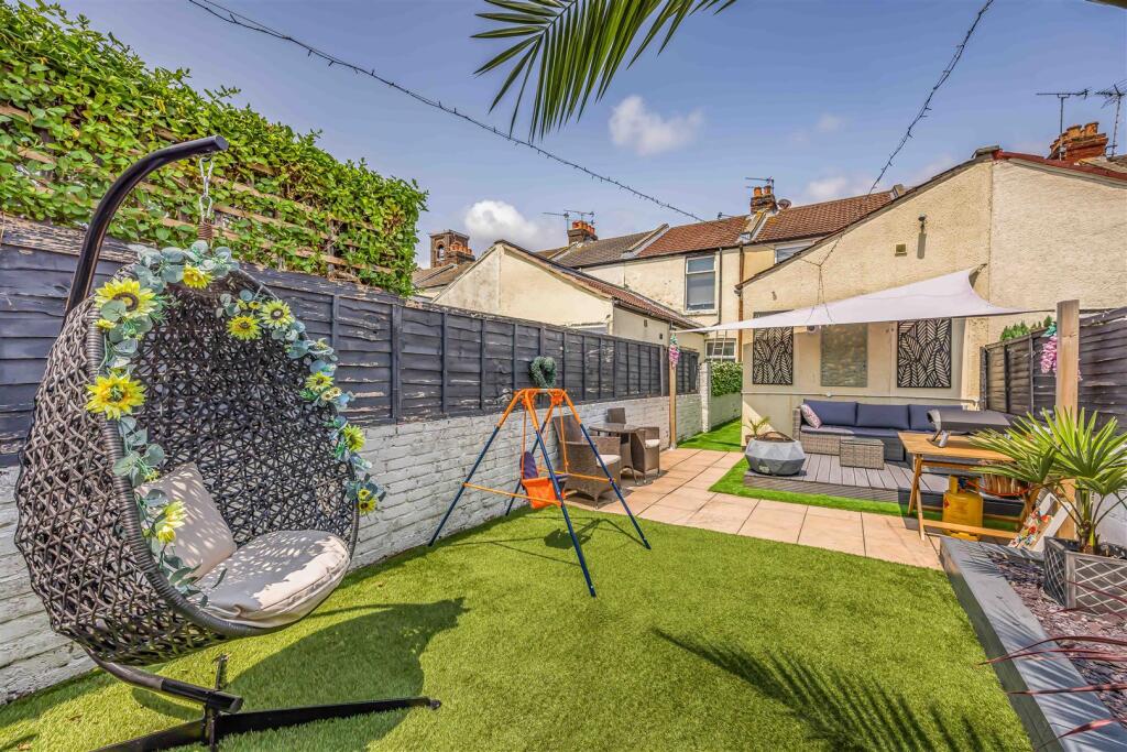 36 Wymering Road, Copnor-Small-PorticoMarketing-So