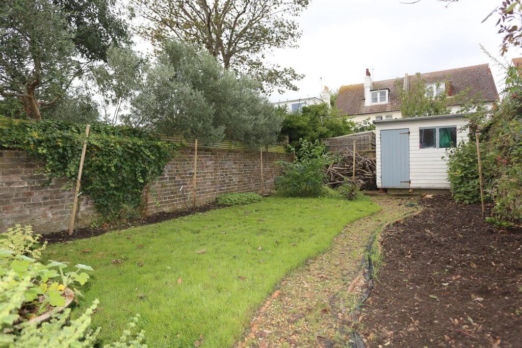 52 WALSINGHAM ROAD (5).JPG