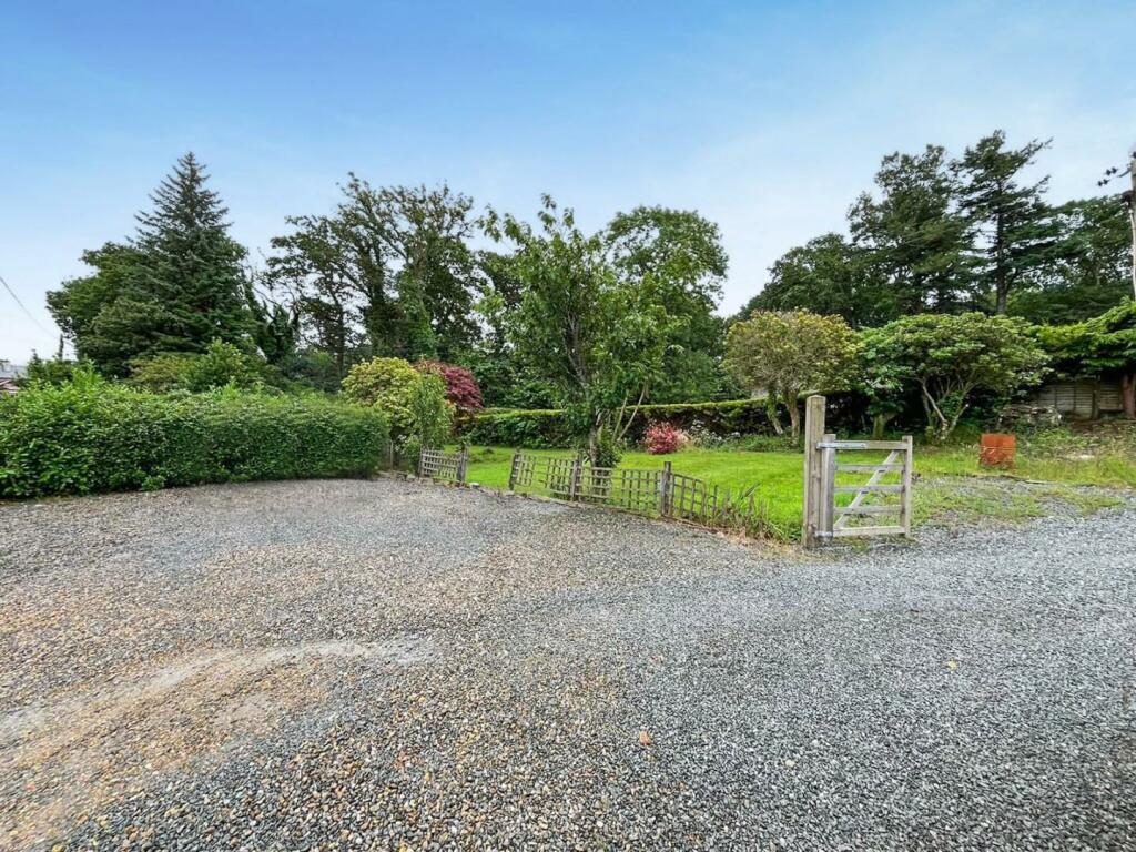 Driveway.jpg