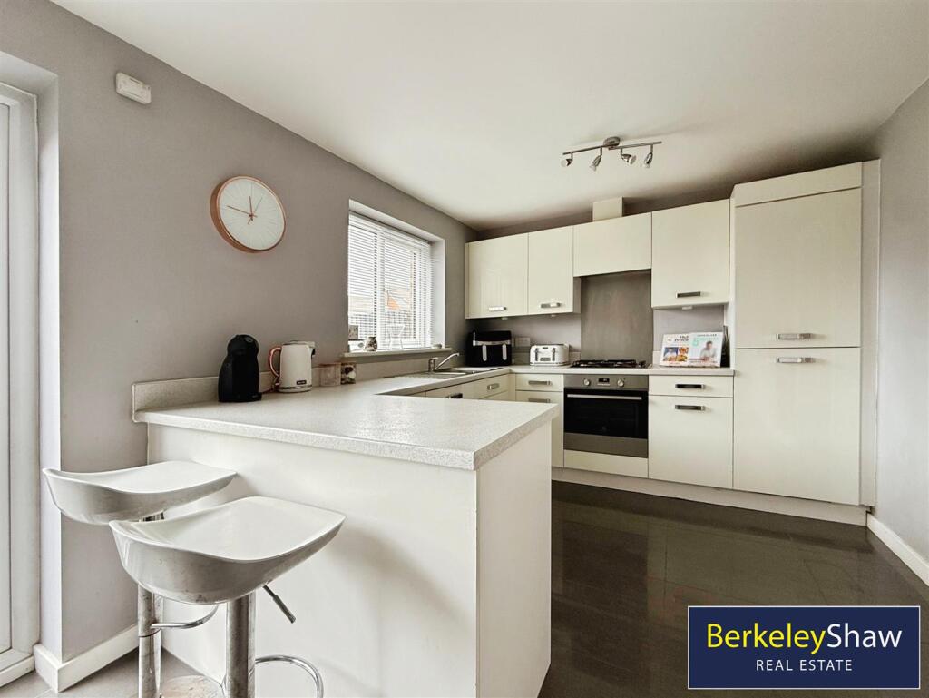 f14ade8b--4180-8B73-4A6F54B677E6-42761-0000065507F