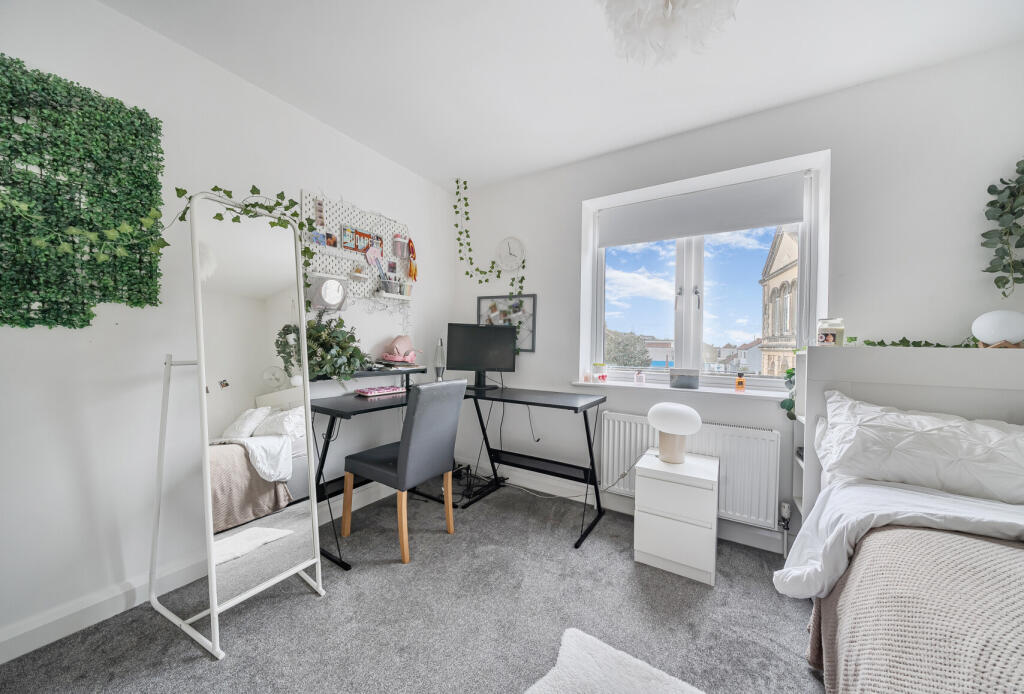 1373855-11-69023b...