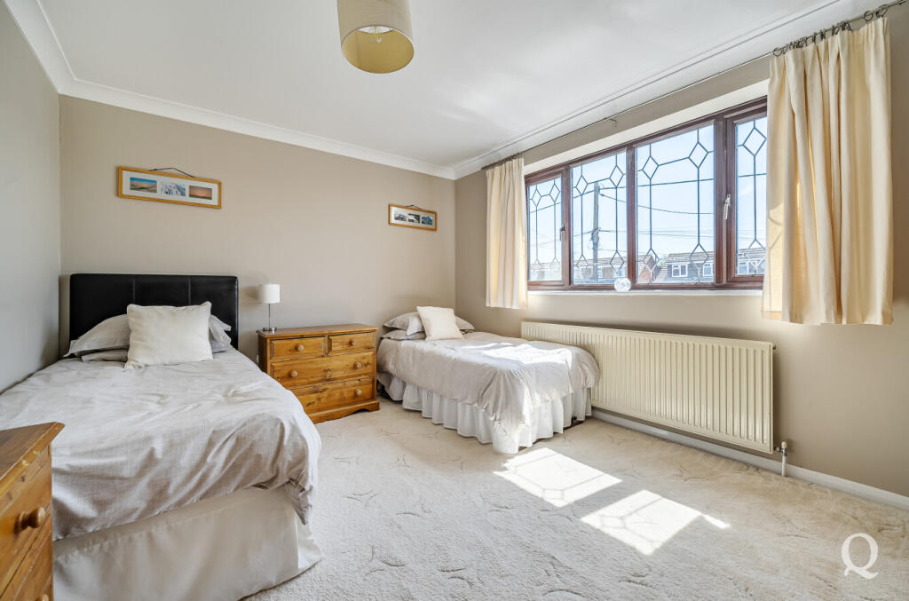 02b642e4-4e2e-4b3...