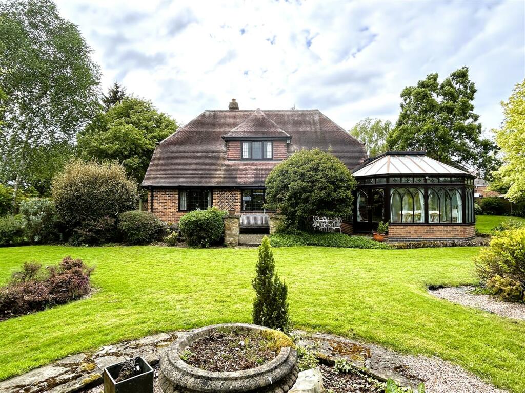 rear aspect edit.JPG