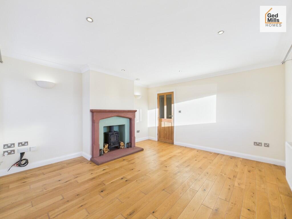 CAM02899G0-PR0064...