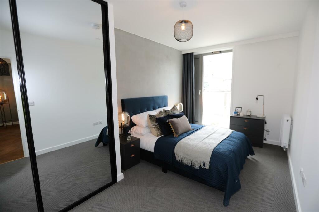 Bedroom.JPG