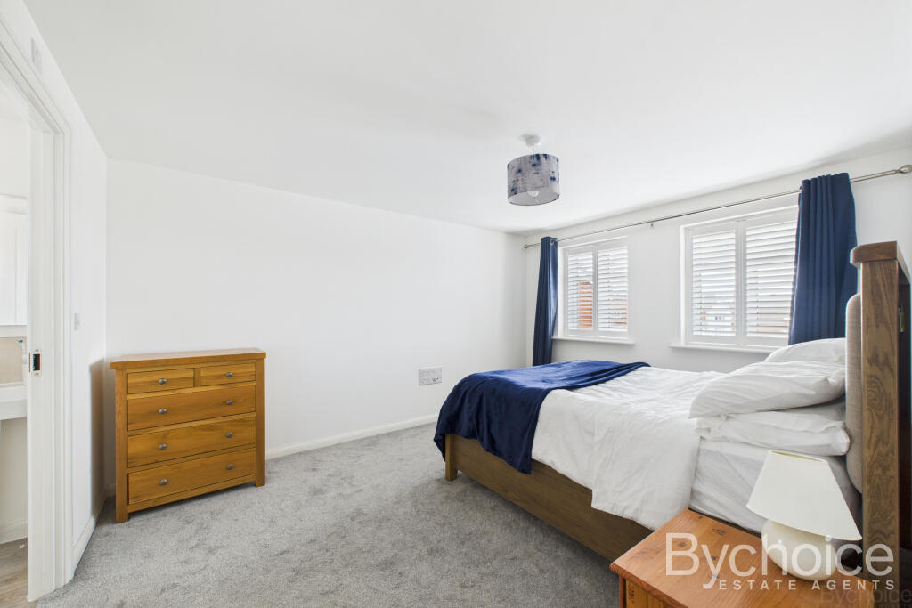 CAM05449G0-PR0025-STILL004