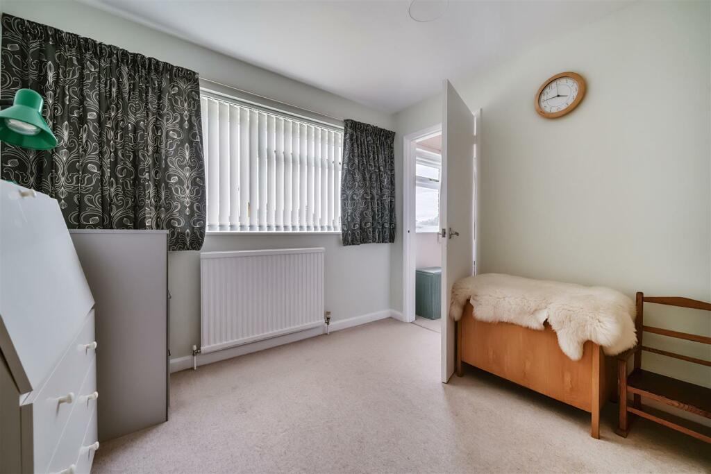 19 Manor Close, Roade