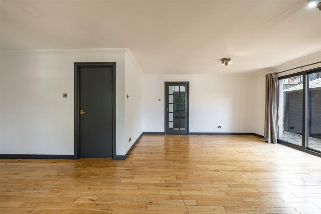 3 Woodside Drive Galashiels 10.JPG