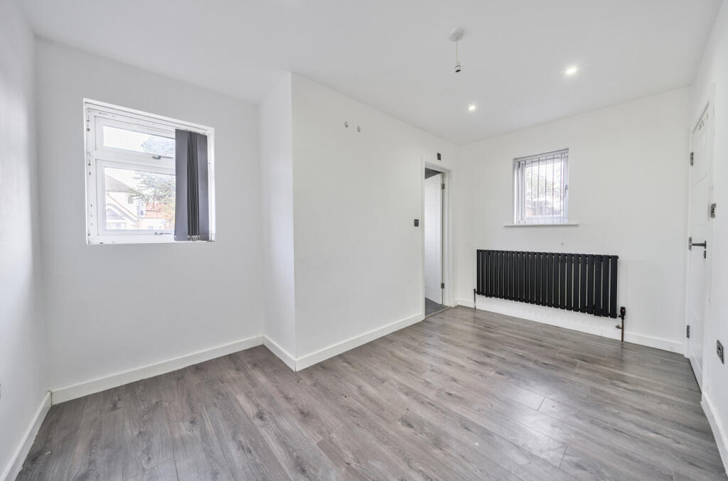 1335959-3-68aebe0...