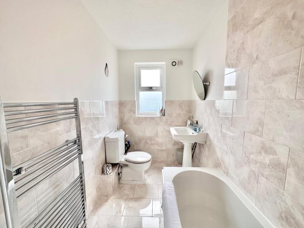 HOUSE BATHROOM