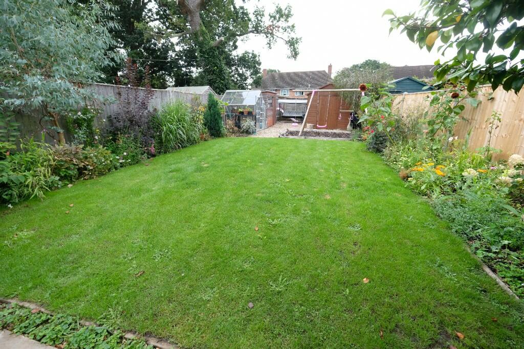 GARDEN 