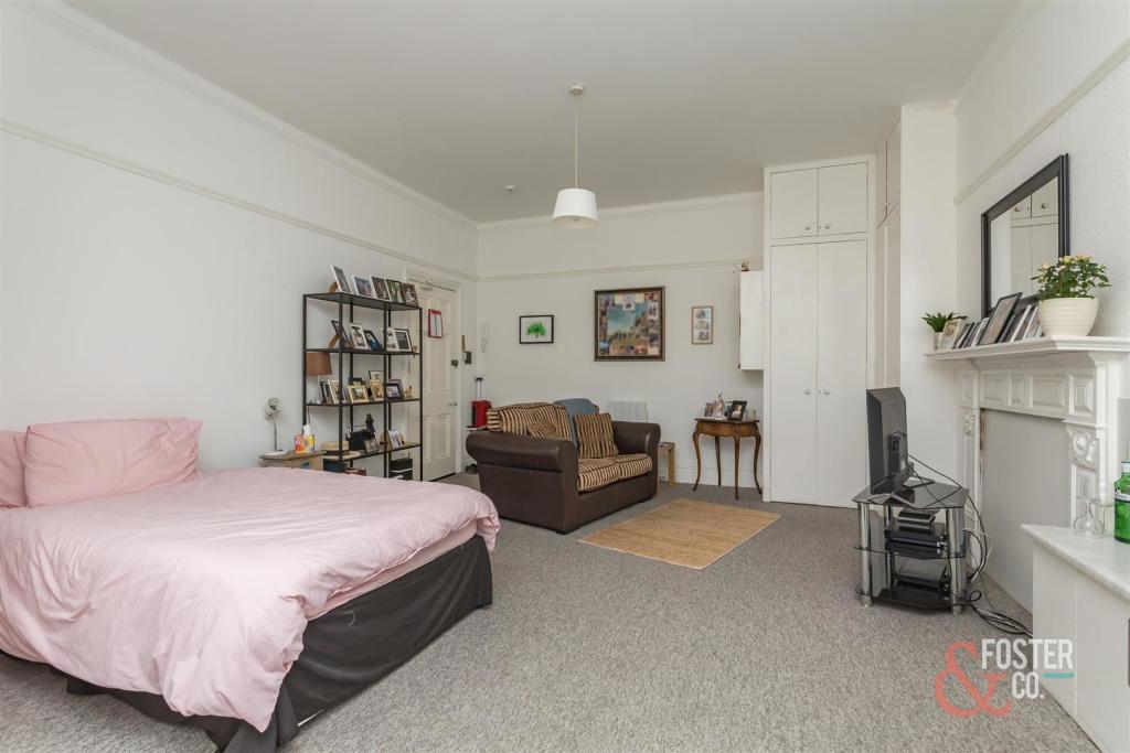 Fourth Avenue 39 Flat 1-6.JPG