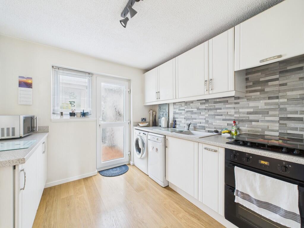 CAM02089G0-PR0525...