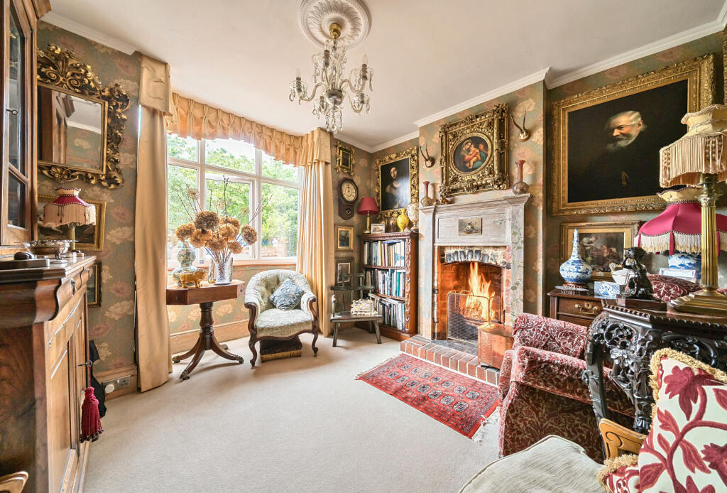 1307110-15-684b10...