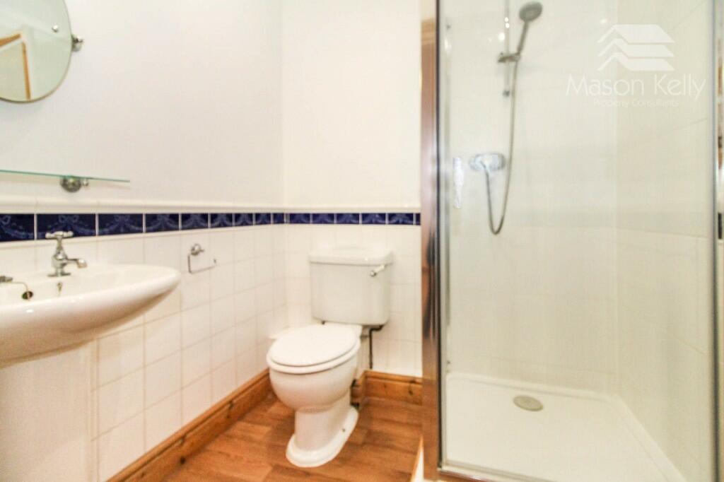 EN SUITE