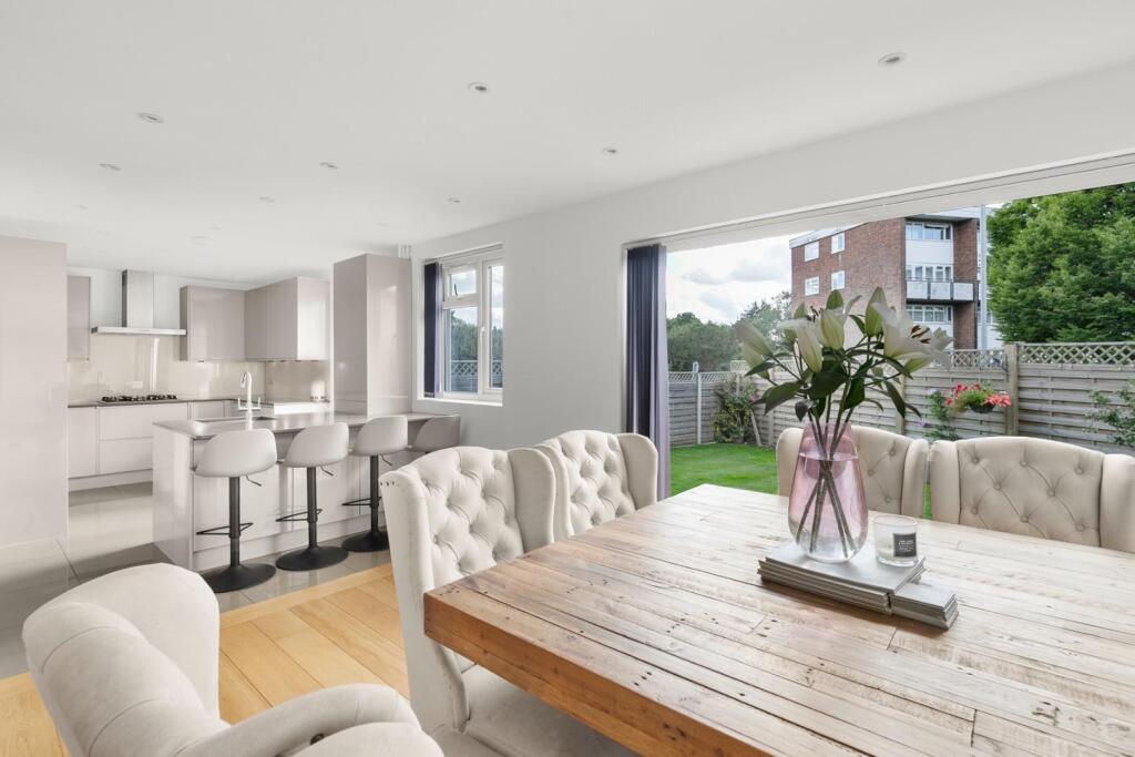 Ground Floor - Diner.jpg