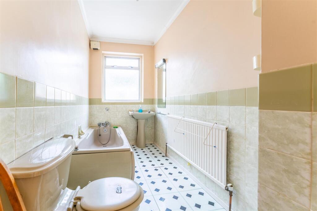 11 Deans Bath.jpg