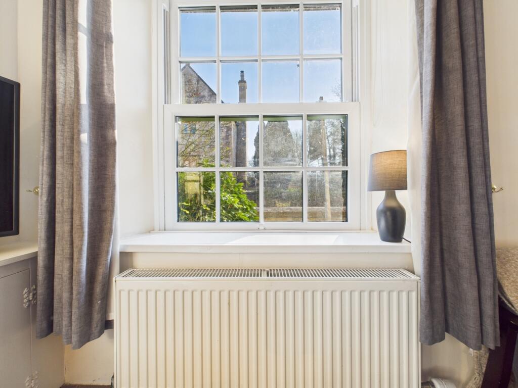 CAM01740G0-PR0349-STILL016