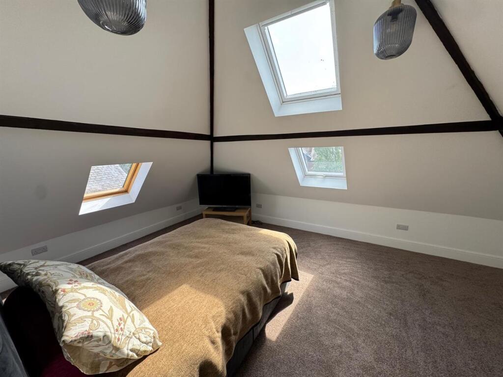 BEDROOM SIX