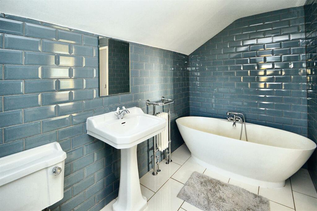 Bedroom One En-suite