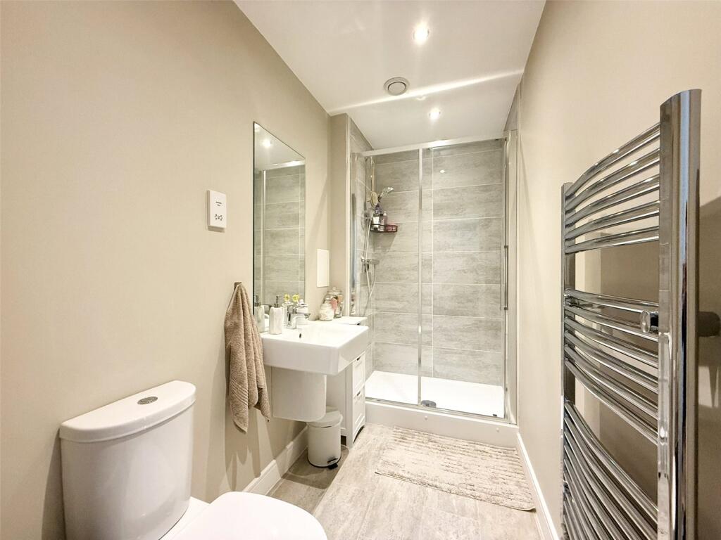 Ensuite