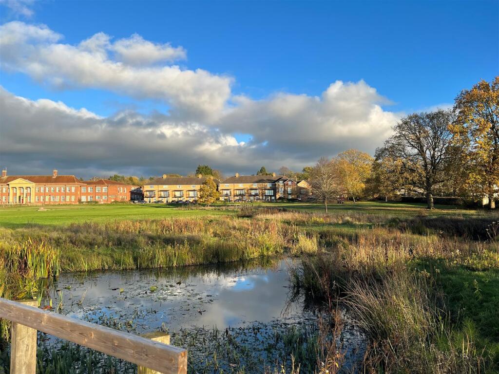 LIFESTYLE MILHAM FORD ECO PARK1.jpg