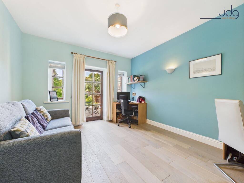 Downstairs Double Bedroom/Office