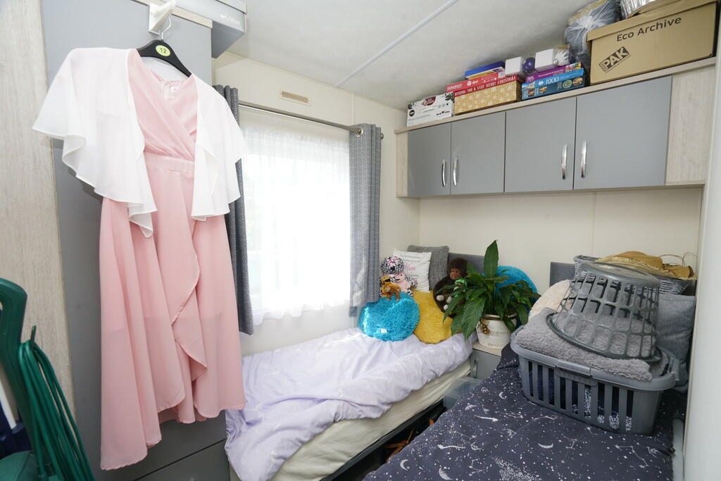 Bed2