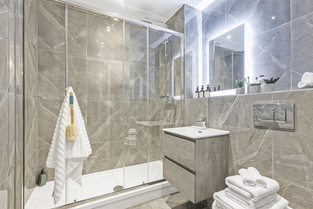 Show home ensuite