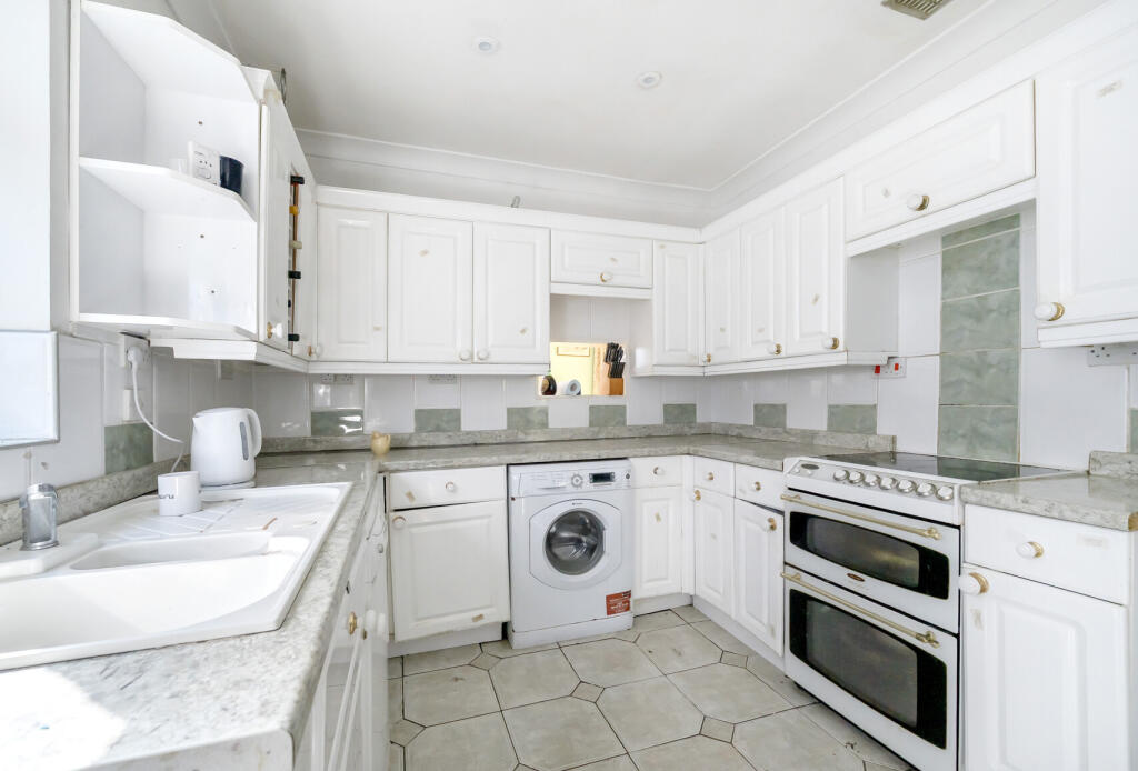 1340485-5-689b5ec...