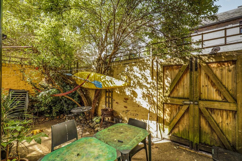 Courtyard (3)