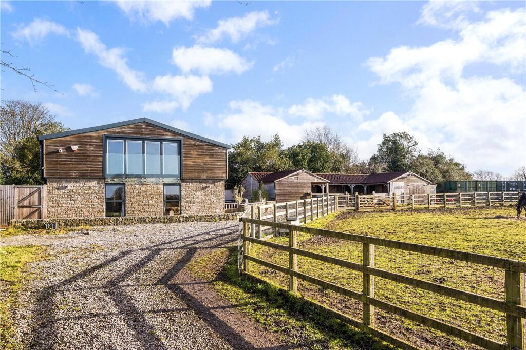 Side &amp; Stables