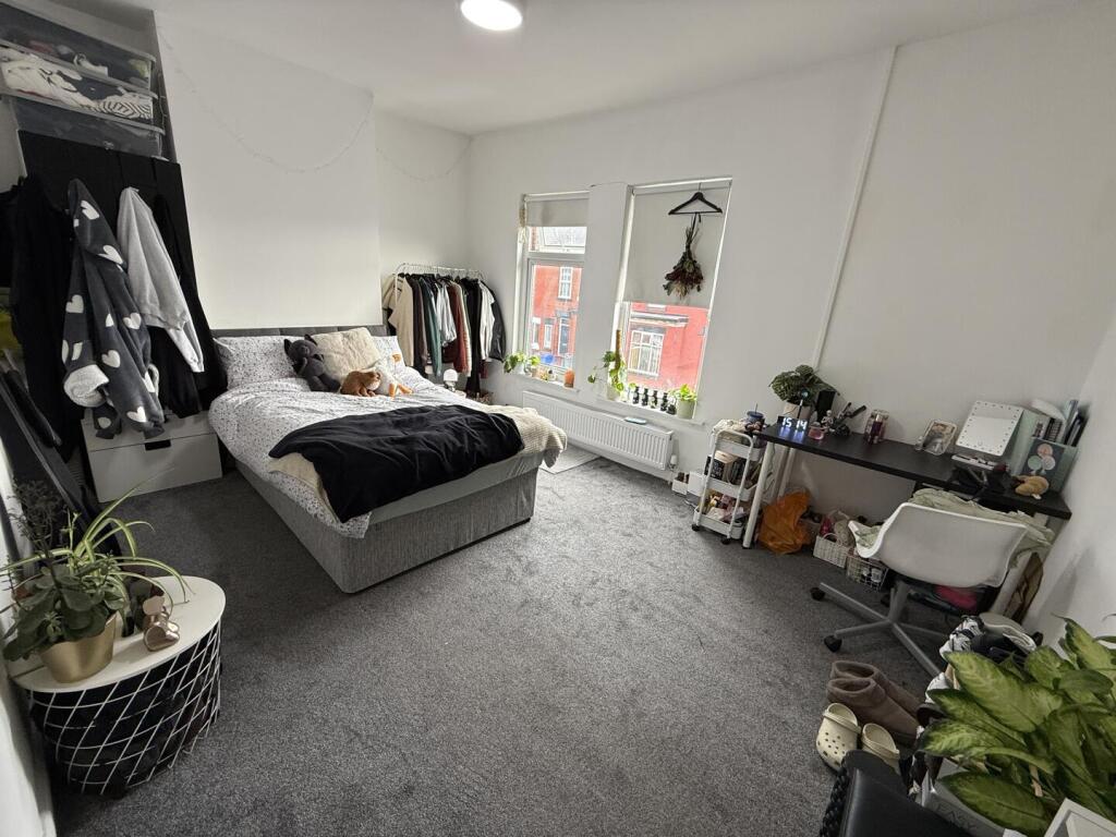3ar.room4.JPG
