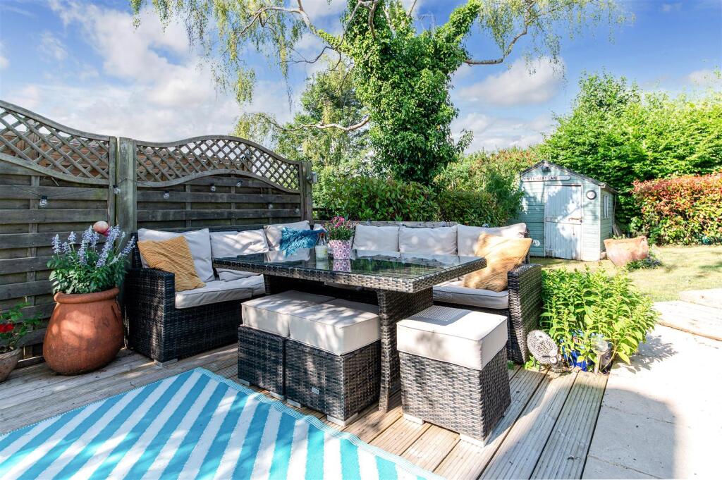 CHIPSTEAD WAY,190 (3).jpg