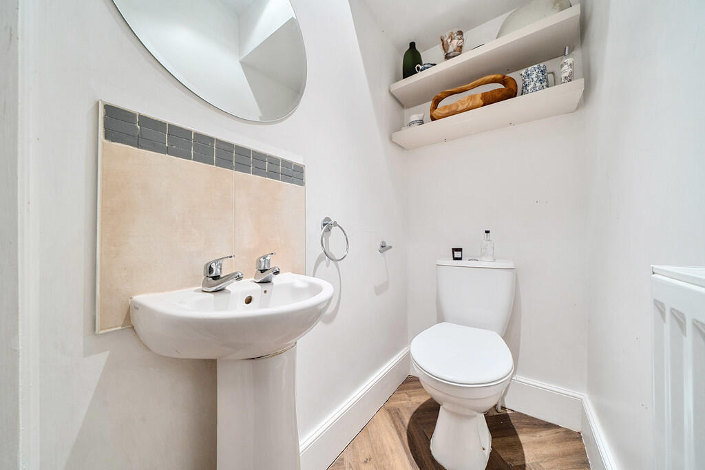 1333256-8-688cd27...