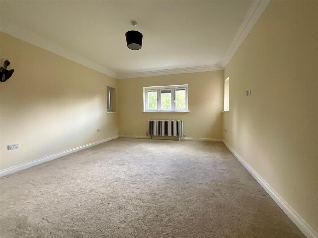 bedroom3.jpg