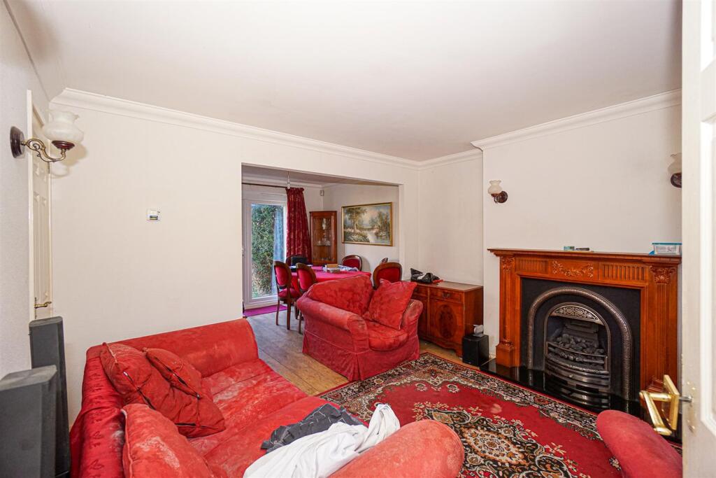 Bodiam Drive (2)_Alto.jpg