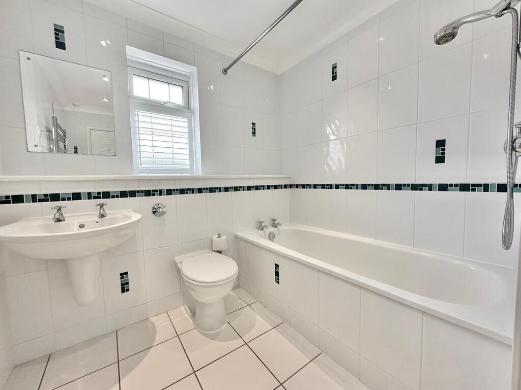 IMG-20250611-WA00...